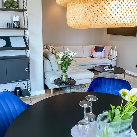Modernes Mit Sauna- Seeblick- Dachterrasse Und Garten By Interhome * 克拉科夫西