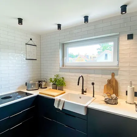 Feriehus Modernes Mit Sauna- Seeblick- Dachterrasse Und Garten By Interhome