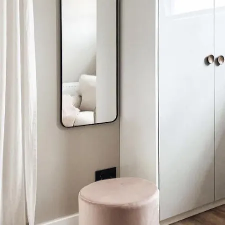Modernes Mit Sauna- Seeblick- Dachterrasse Und Garten By Interhome Feriehus