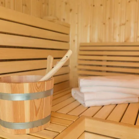 Modernes Mit Sauna- Seeblick- Dachterrasse Und Garten By Interhome * Krakow am See